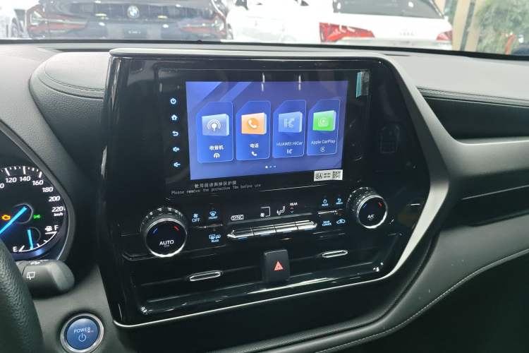 Used Toyota Crown Kluger 2021 2.5L HEV Two-Wheel Drive Elite Edition Audio And AC Panel