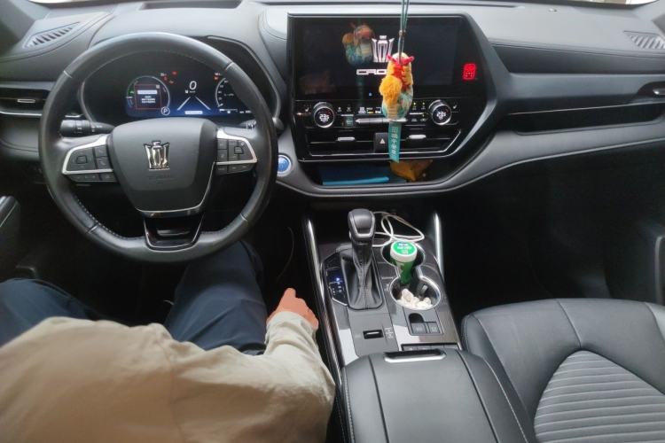 Used Toyota Crown Kluger 2021 2.5L HEV Four-Wheel Drive Premium Edition Center Console