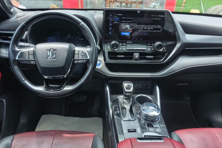 Used Toyota Crown Kluger 2021 2.5L HEV Four-Wheel Drive Flagship Edition Center Console