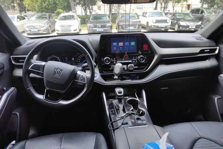 Used Toyota Crown Kluger 2021 2.5L HEV Four-Wheel Drive Luxury Edition Center Console