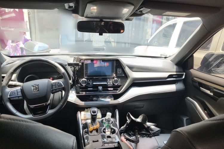 Used Toyota Crown Kluger 2021 2.5L HEV Four-Wheel Drive Luxury Edition Center Console