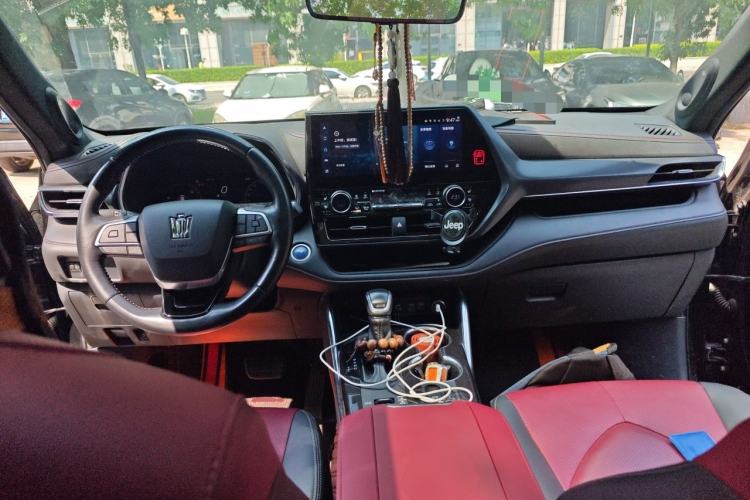 Used Toyota Crown Kluger 2021 2.5L HEV Four-Wheel Drive Flagship Edition Center Console