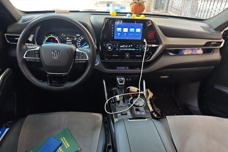 Used Toyota Crown Kluger 2021 2.5L HEV Four-Wheel Drive Luxury Edition Center Console