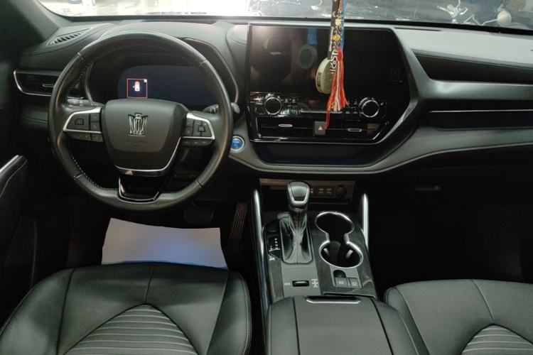 Used Toyota Crown Kluger 2021 2.5L HEV Four-Wheel Drive Premium Edition Center Console