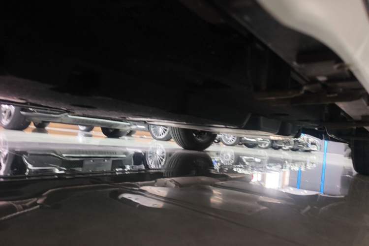 Used Toyota Crown Kluger 2021 2.5L HEV Four-Wheel Drive Premium Edition Chassis Front Left