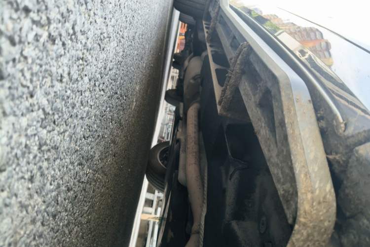 Used Toyota Crown Kluger 2021 2.5L HEV Four-Wheel Drive Flagship Edition Chassis Front Right