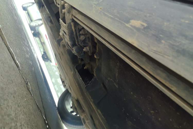 Used Toyota Crown Kluger 2021 2.5L HEV Four-Wheel Drive Flagship Edition Chassis Front Right