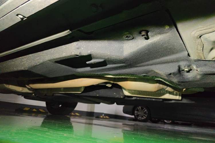 Used Toyota Crown Kluger 2021 2.5L HEV Four-Wheel Drive Premium Edition Chassis Front Right
