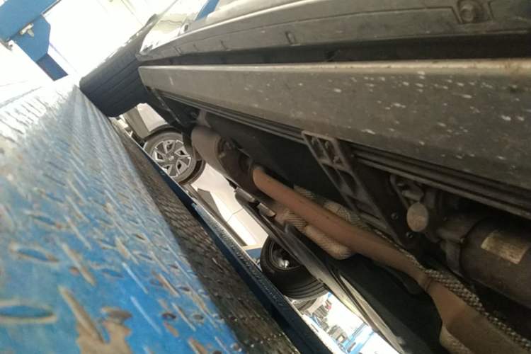 Used Toyota Crown Kluger 2021 2.5L HEV Four-Wheel Drive Premium Edition Chassis Front Right