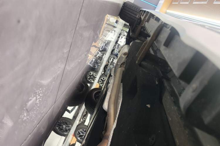 Used Toyota Crown Kluger 2021 2.5L HEV Four-Wheel Drive Premium Edition Chassis Front Right