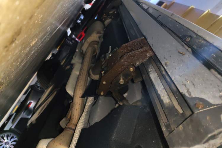 Used Toyota Crown Kluger 2021 2.5L HEV Two-Wheel Drive Entry Version Chassis Front Right