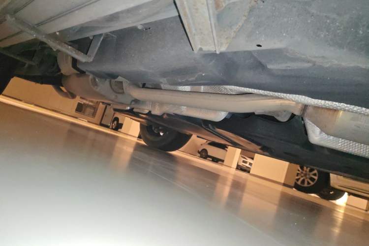 Used Toyota Crown Kluger 2021 2.5L HEV Four-Wheel Drive Flagship Edition Chassis Front Right