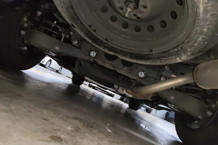 Used Toyota Crown Kluger 2021 2.5L HEV Two-Wheel Drive Entry Version Chassis Rear