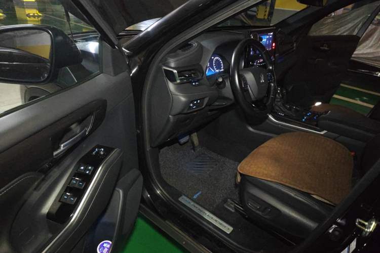 Used Toyota Crown Kluger 2021 2.5L HEV Four-Wheel Drive Premium Edition Driver Seat