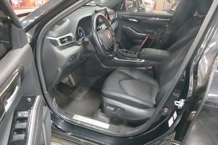 Used Toyota Crown Kluger 2021 2.5L HEV Four-Wheel Drive Luxury Edition Driver Seat