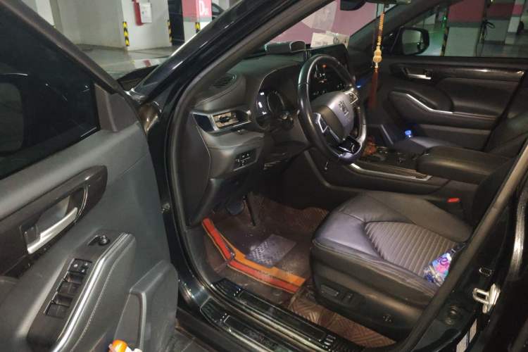 Used Toyota Crown Kluger 2021 2.5L HEV Four-Wheel Drive Luxury Edition Driver Seat