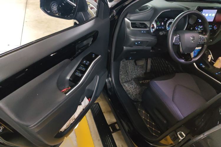 Used Toyota Crown Kluger 2021 2.5L HEV Two-Wheel Drive Entry Version Driver Seat