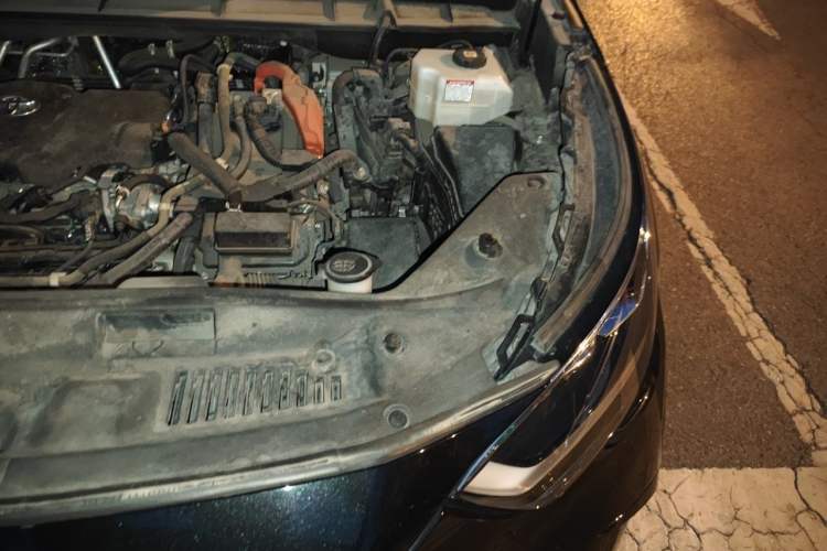 Used Toyota Crown Kluger 2021 2.5L HEV Four-Wheel Drive Luxury Edition Engine Bay Left