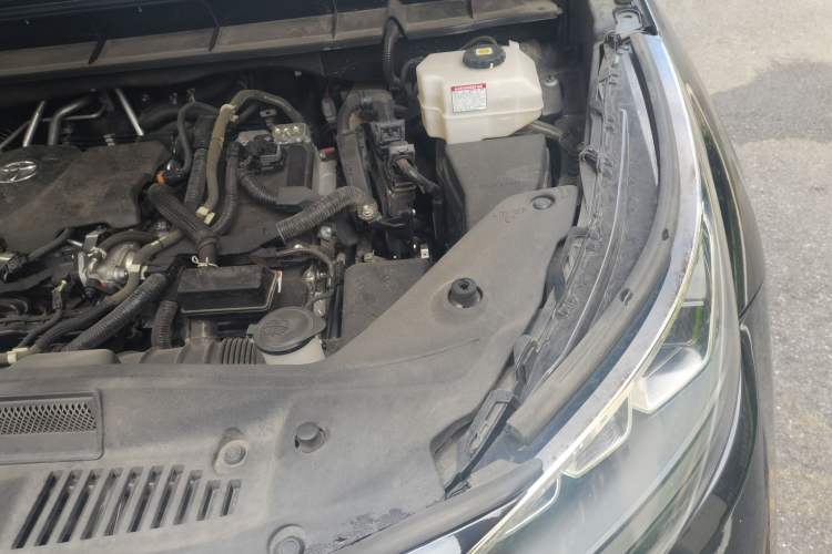 Used Toyota Crown Kluger 2021 2.5L HEV Two-Wheel Drive Entry Version Engine Bay Left