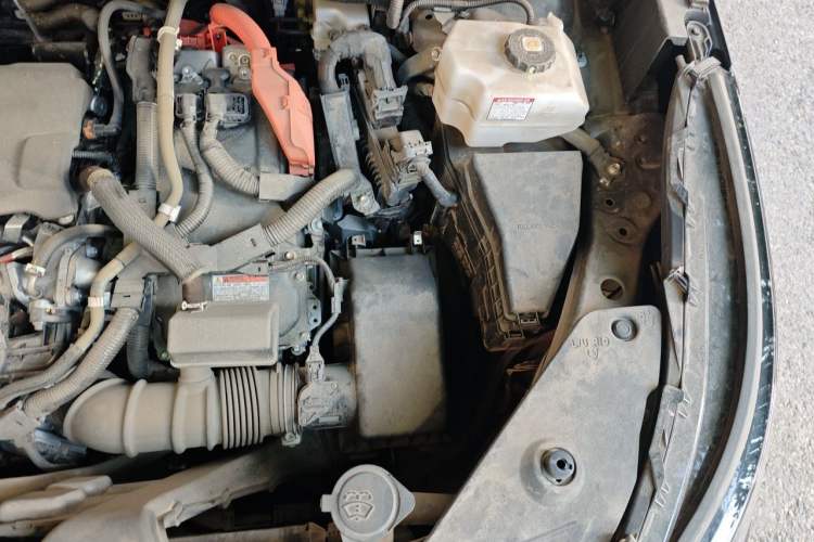 Used Toyota Crown Kluger 2021 2.5L HEV Four-Wheel Drive Luxury Edition Engine Bay Left