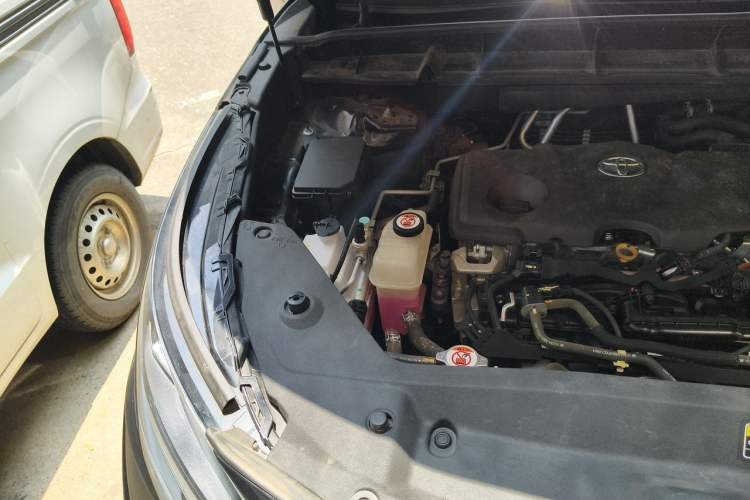 Used Toyota Crown Kluger 2021 2.5L HEV Four-Wheel Drive Luxury Edition Engine Bay Right