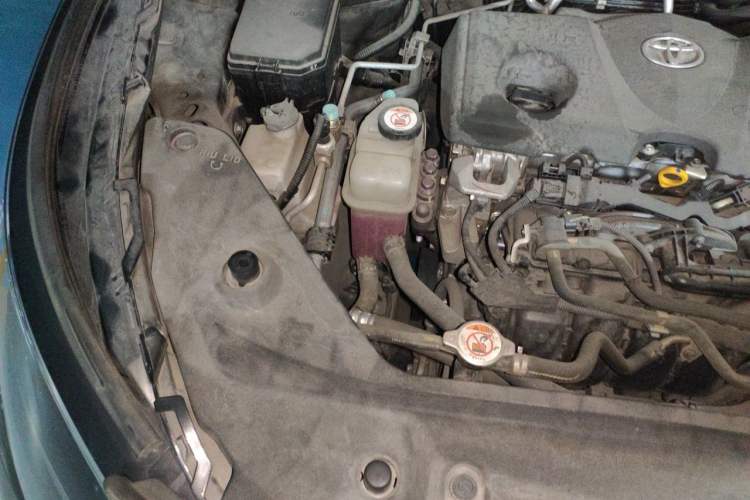 Used Toyota Crown Kluger 2021 2.5L HEV Four-Wheel Drive Flagship Edition Engine Bay Right