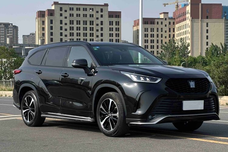 Used Toyota Crown Kluger 2021 2.5L HEV Four-Wheel Drive Premium Edition Exterior 2