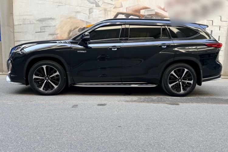 Used Toyota Crown Kluger 2021 2.5L HEV Four-Wheel Drive Premium Edition Exterior 2