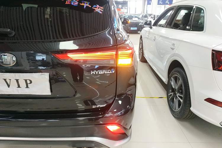 Used Toyota Crown Kluger 2021 2.5L HEV Four-Wheel Drive Flagship Edition Exterior 3