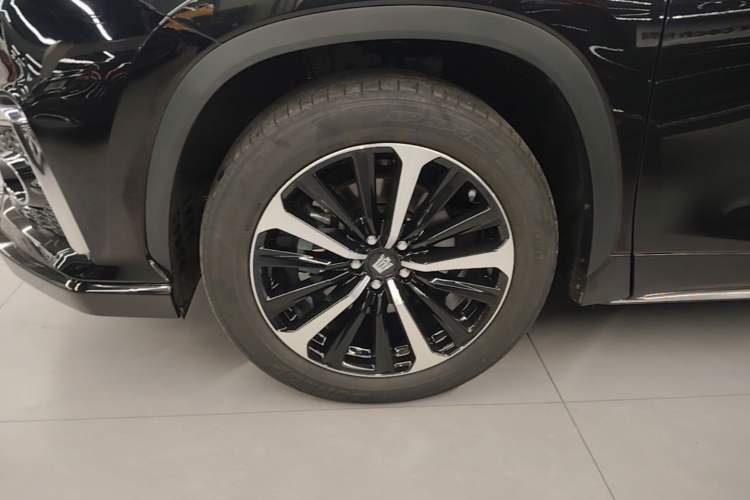 Used Toyota Crown Kluger 2021 2.5L HEV Four-Wheel Drive Flagship Edition Exterior 4