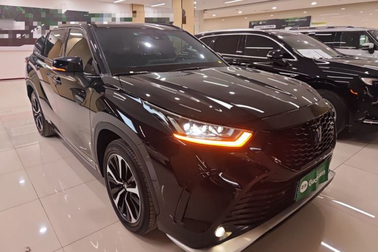 Used Toyota Crown Kluger 2021 2.5L HEV Four-Wheel Drive Premium Edition Front Right 45 Deg