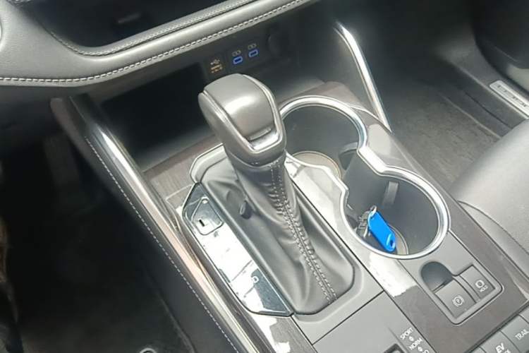 Used Toyota Crown Kluger 2021 2.5L HEV Four-Wheel Drive Premium Edition Gear Lever
