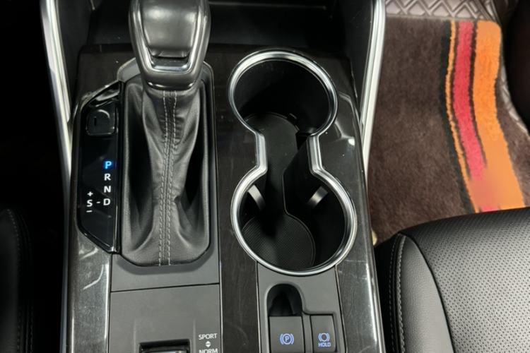 Used Toyota Crown Kluger 2021 2.5L HEV Four-Wheel Drive Flagship Edition Gear Lever
