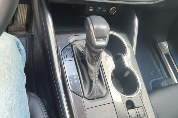 Used Toyota Crown Kluger 2021 2.5L HEV Four-Wheel Drive Premium Edition Gear Lever