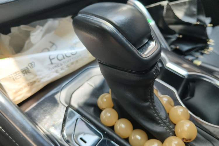 Used Toyota Crown Kluger 2021 2.5L HEV Four-Wheel Drive Luxury Edition Gear Lever