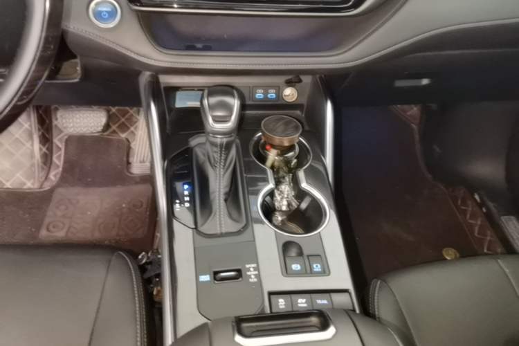 Used Toyota Crown Kluger 2021 2.5L HEV Four-Wheel Drive Luxury Edition Gear Lever
