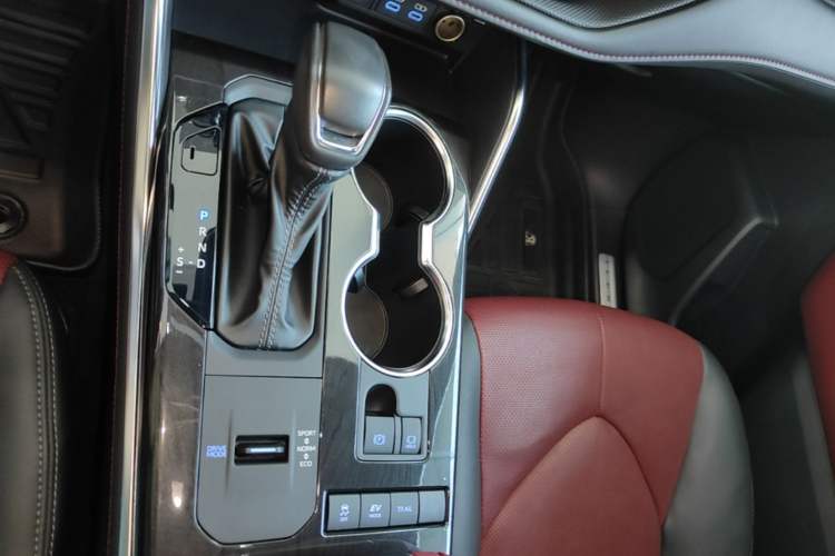 Used Toyota Crown Kluger 2021 2.5L HEV Four-Wheel Drive Flagship Edition Gear Lever