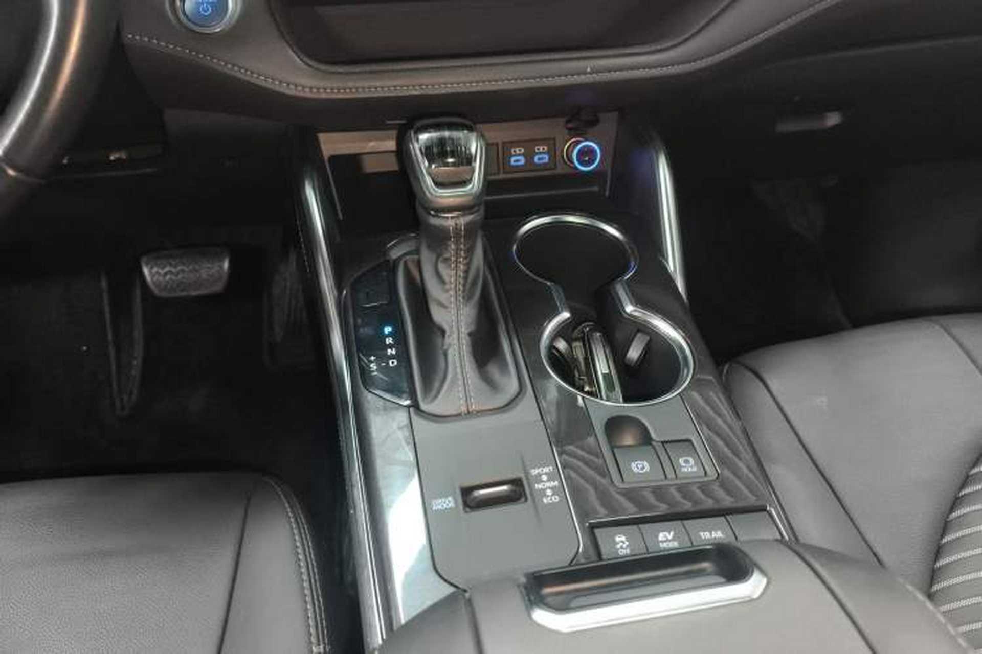 Used Toyota Crown Kluger 2021 2.5L HEV Four-Wheel Drive Luxury Edition Gear Lever