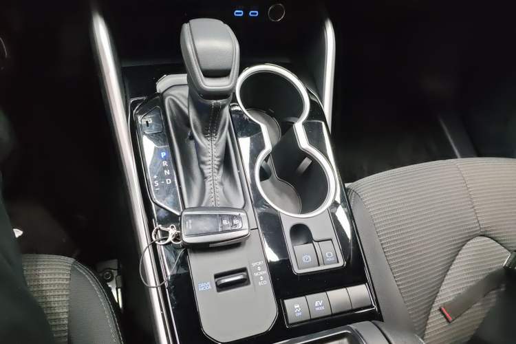 Used Toyota Crown Kluger 2021 2.5L HEV Two-Wheel Drive Elite Edition Gear Lever