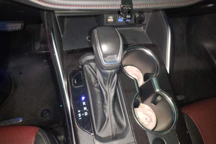 Used Toyota Crown Kluger 2021 2.5L HEV Four-Wheel Drive Flagship Edition Gear Lever
