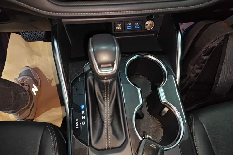 Used Toyota Crown Kluger 2021 2.5L HEV Four-Wheel Drive Premium Edition Gear Lever