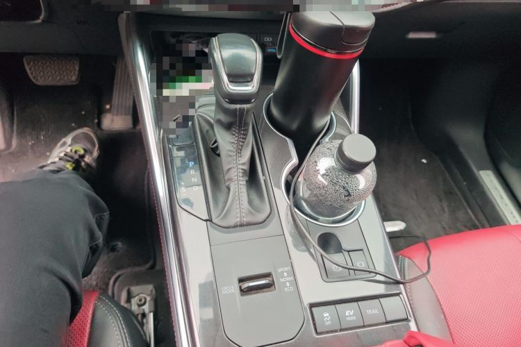 Used Toyota Crown Kluger 2021 2.5L HEV Four-Wheel Drive Flagship Edition Gear Lever