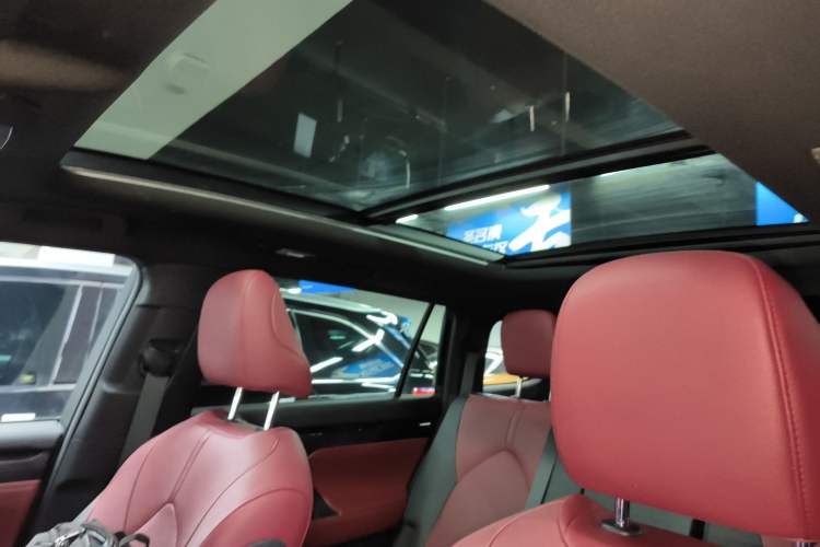 Used Toyota Crown Kluger 2021 2.5L HEV Four-Wheel Drive Flagship Edition Headliner
