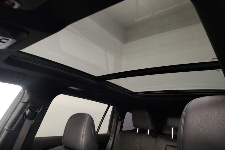 Used Toyota Crown Kluger 2021 2.5L HEV Four-Wheel Drive Flagship Edition Headliner