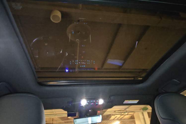 Used Toyota Crown Kluger 2021 2.5L HEV Four-Wheel Drive Flagship Edition Headliner