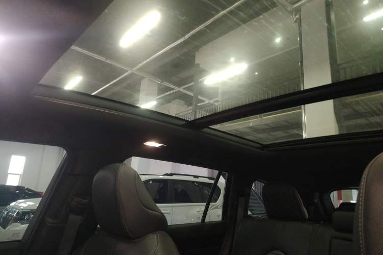 Used Toyota Crown Kluger 2021 2.5L HEV Four-Wheel Drive Luxury Edition Headliner