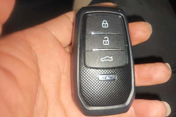 Used Toyota Crown Kluger 2021 2.5L HEV Four-Wheel Drive Premium Edition Interior 1
