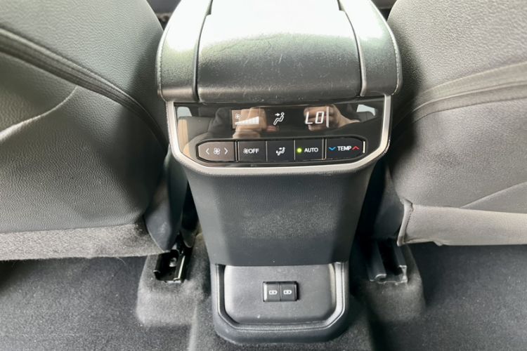 Used Toyota Crown Kluger 2021 2.5L HEV Four-Wheel Drive Elite Edition Interior 13