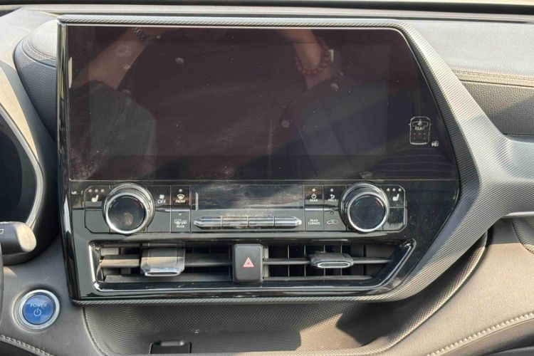Used Toyota Crown Kluger 2021 2.5L HEV Four-Wheel Drive Premium Edition Interior 3