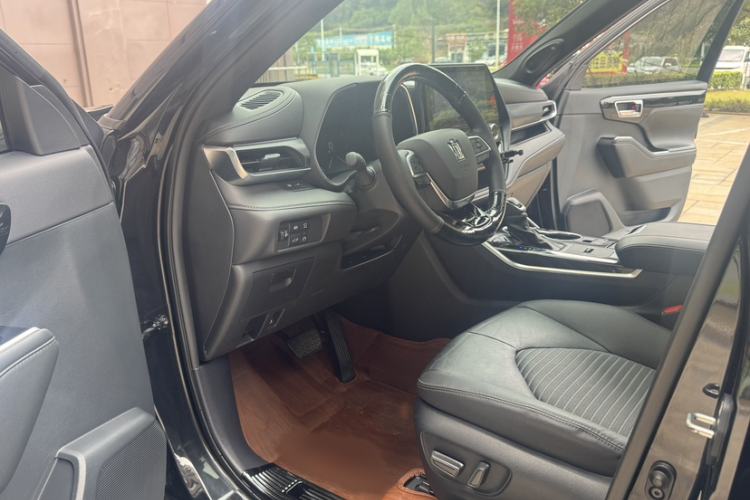 Used Toyota Crown Kluger 2021 2.5L HEV Four-Wheel Drive Premium Edition Interior 3